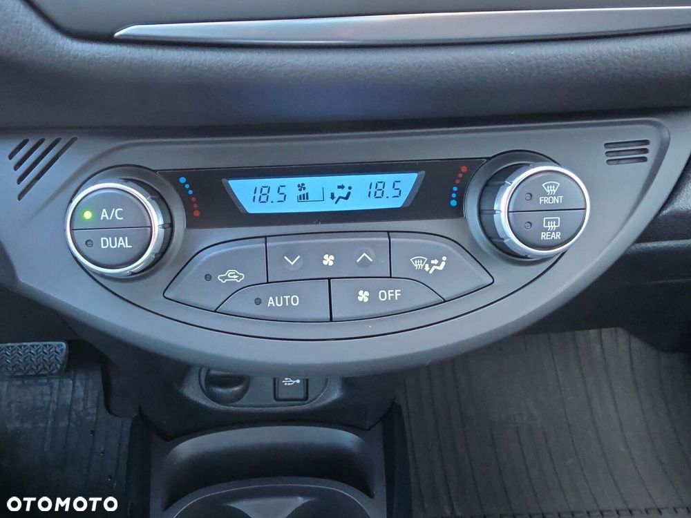 Toyota Yaris 1.5 Selection CVT - 17
