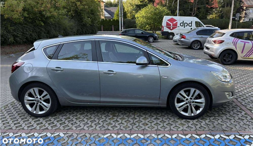 Opel Astra 1.7 CDTI Cosmo - 6