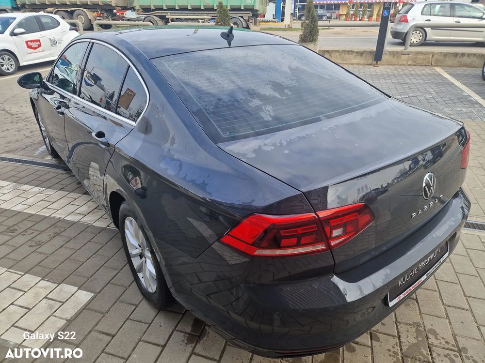 Volkswagen Passat 2.0 TDI DSG Comfortline - 8