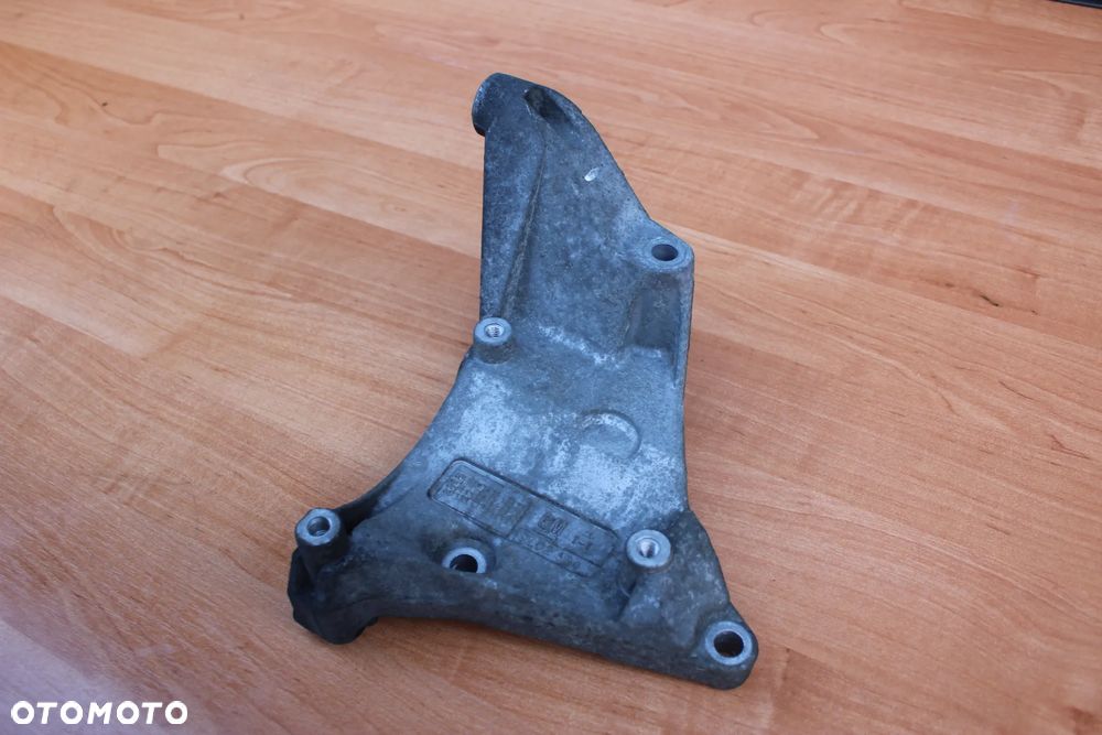 ŁAPA WSPORNIK MOCOWANIE ALTERNATORA OPEL ASTRA G ZAFIRA A 9202480 - 3