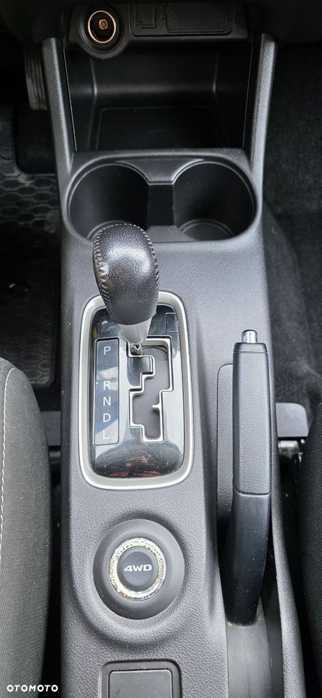 Mitsubishi Outlander 2.0 Instyle Navi 4WD CVT - 20