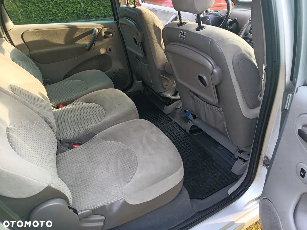 Citroën Xsara Picasso 1.8i 16V Exclusive - 10