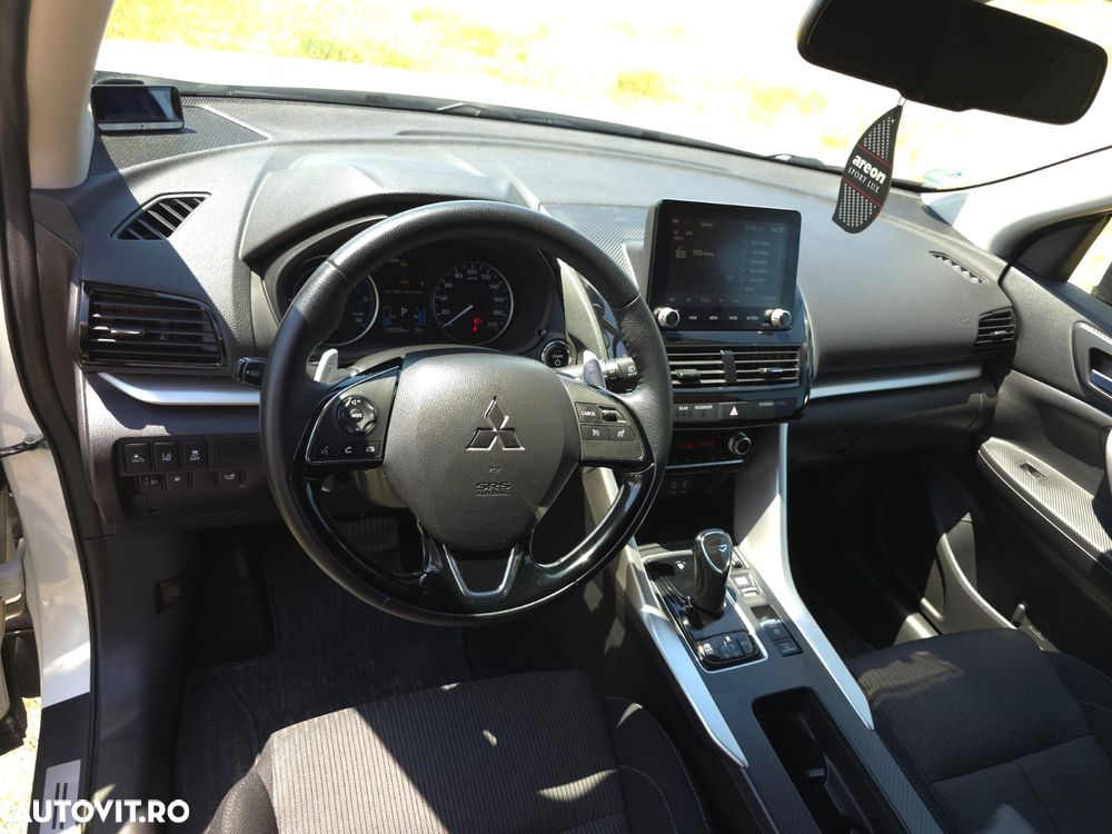 Mitsubishi Eclipse-Cross - 11
