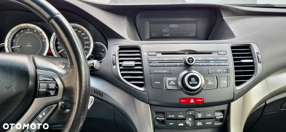 Honda Accord 2.0 Elegance - 22
