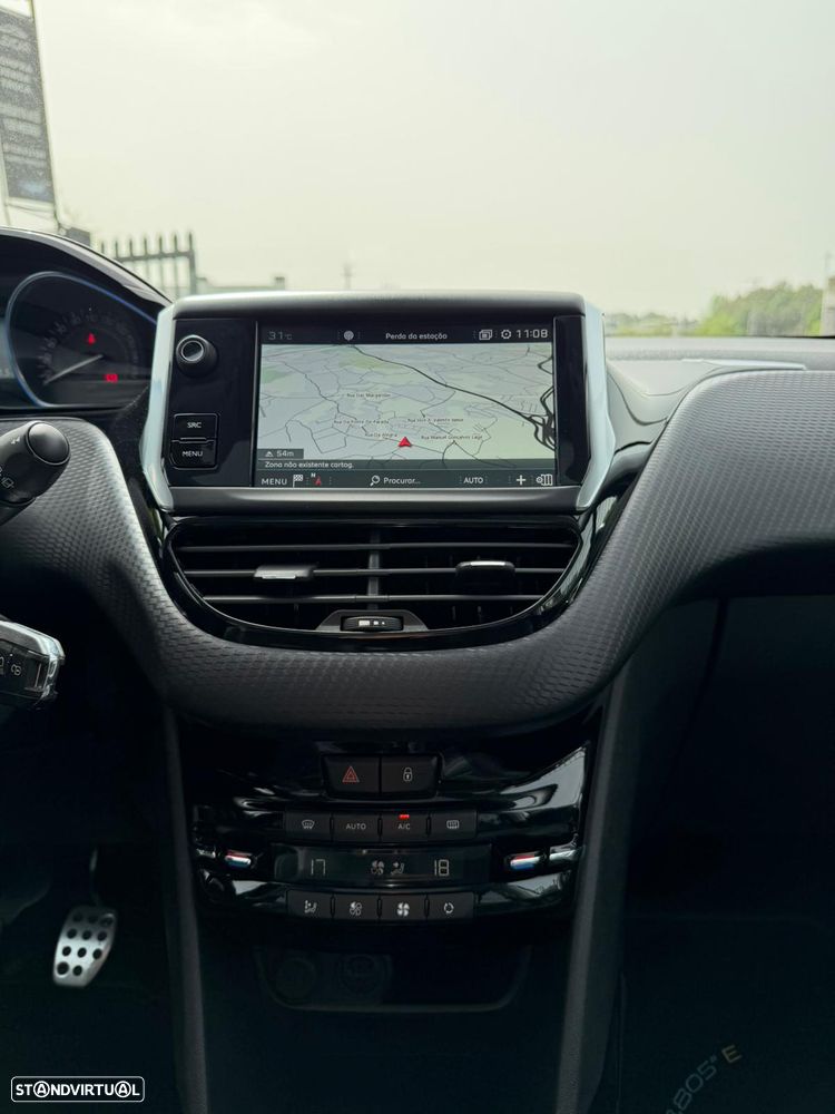 Peugeot 2008 PureTech 130 Stop&Start Crossway - 12