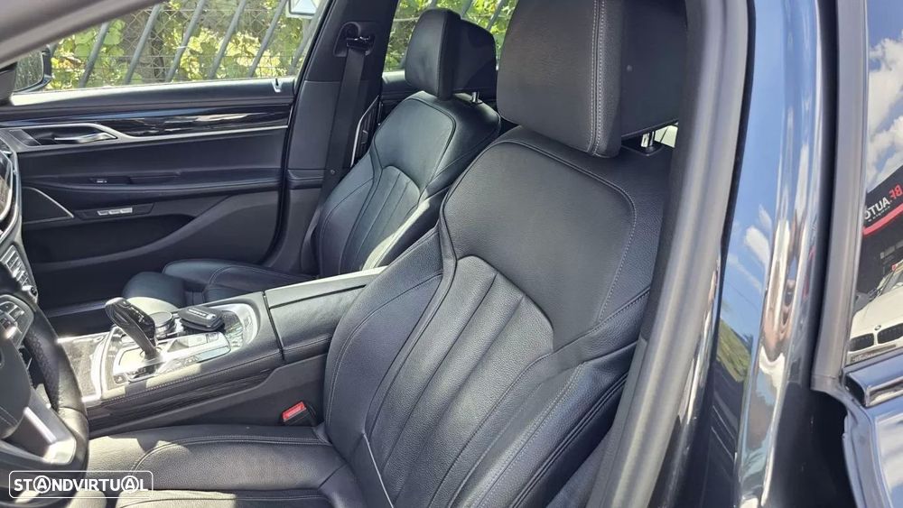 BMW 750 d xDrive Pack M - 22