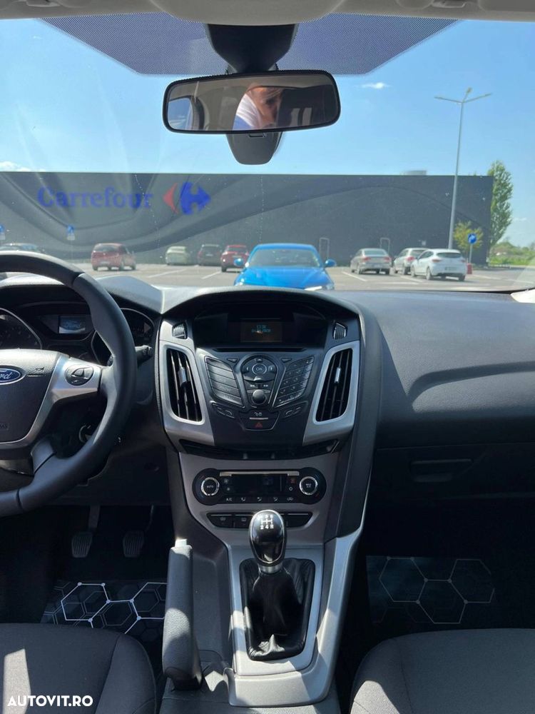 Ford Focus - 14