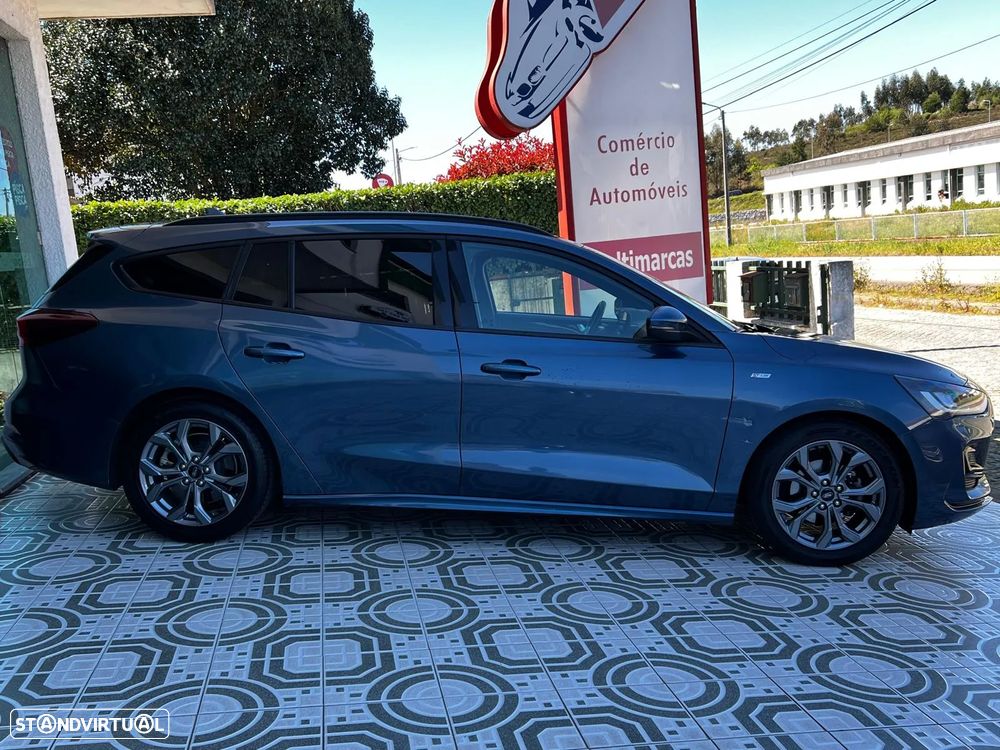 Ford Focus 1.0 EcoBoost MHEV ST-Line X - 30