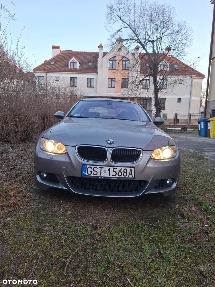 BMW Seria 3 325i - 1