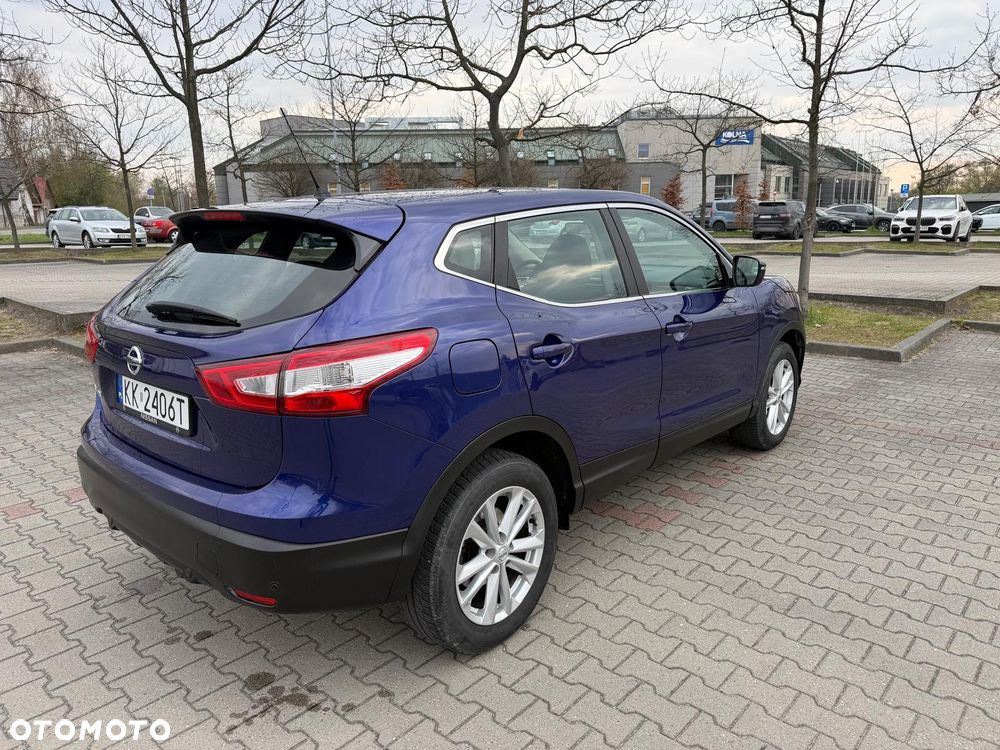Nissan Qashqai 1.5 dCi DPF acenta - 4