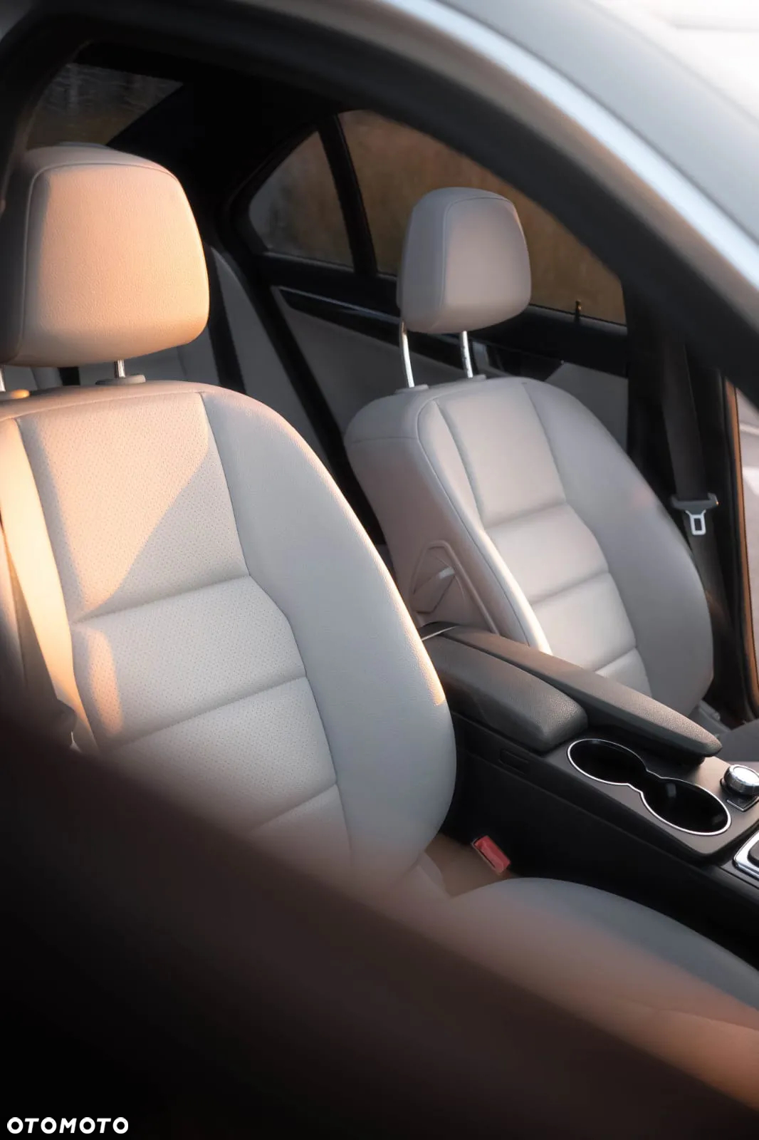 Mercedes-Benz Klasa C 350 4Matic 7G-TRONIC Avantgarde Edition - 17