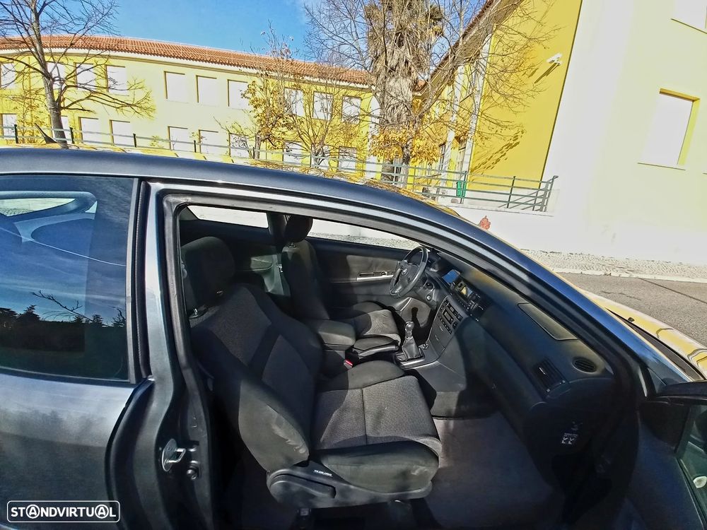 Toyota Corolla 1.4 D-4D - 19