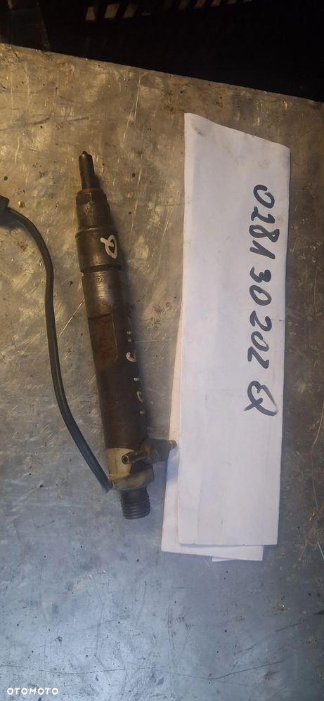 Wtryskiwacz sterujący 028130202Q Golf IV audi a3 1.9tdi