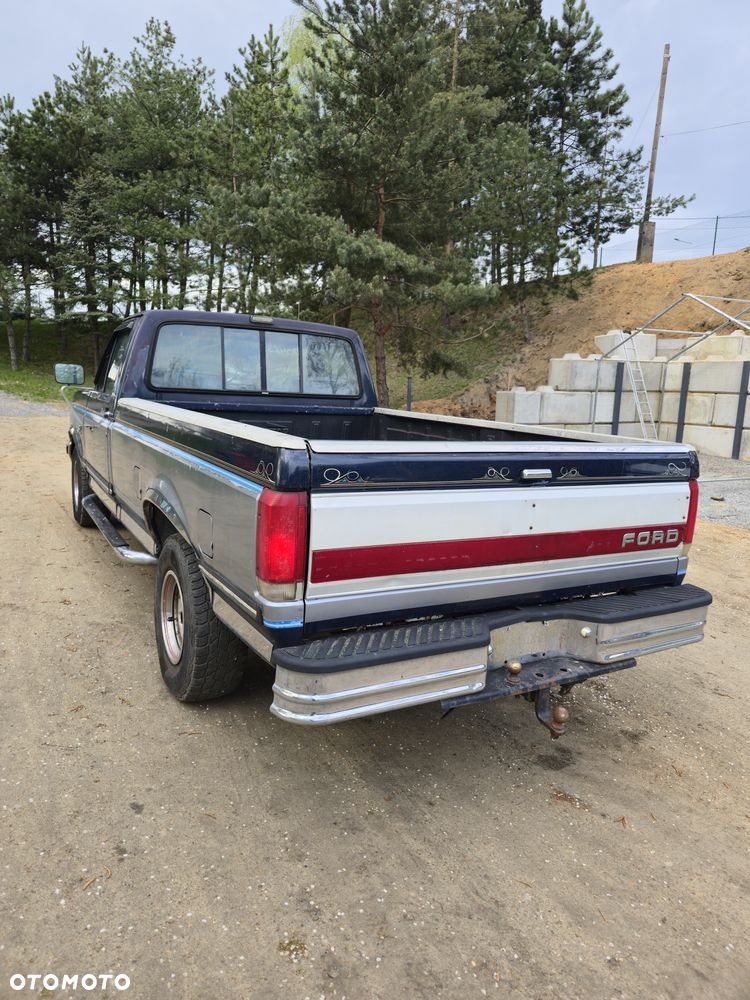 Ford F150 - 4