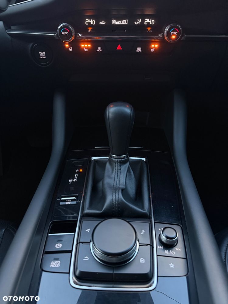 Mazda 3 - 10