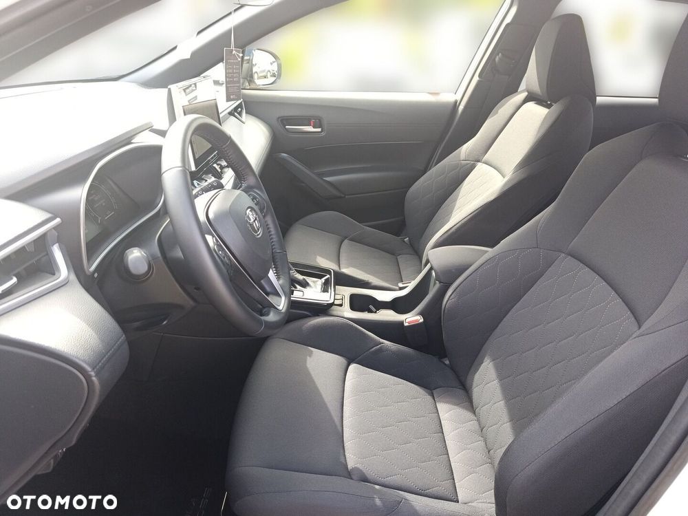 Toyota Corolla Cross - 17