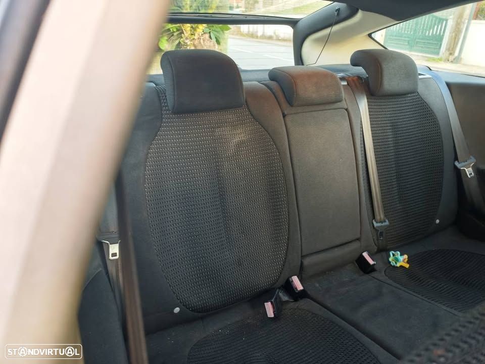 Citroën C4 1.6 HDi 110 VTS - 2