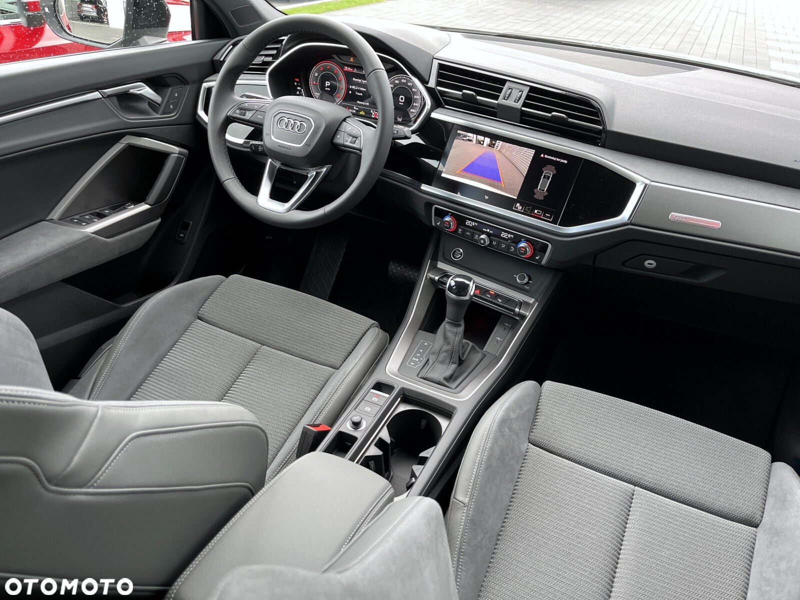 Audi Q3 Sportback - 14