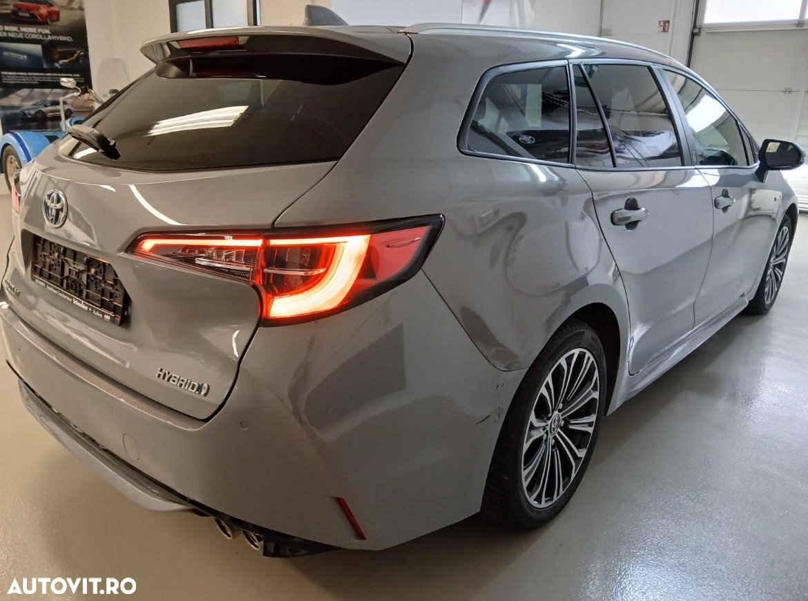 Toyota Corolla 2.0 Hybrid Touring Sports Team Deutschland - 5