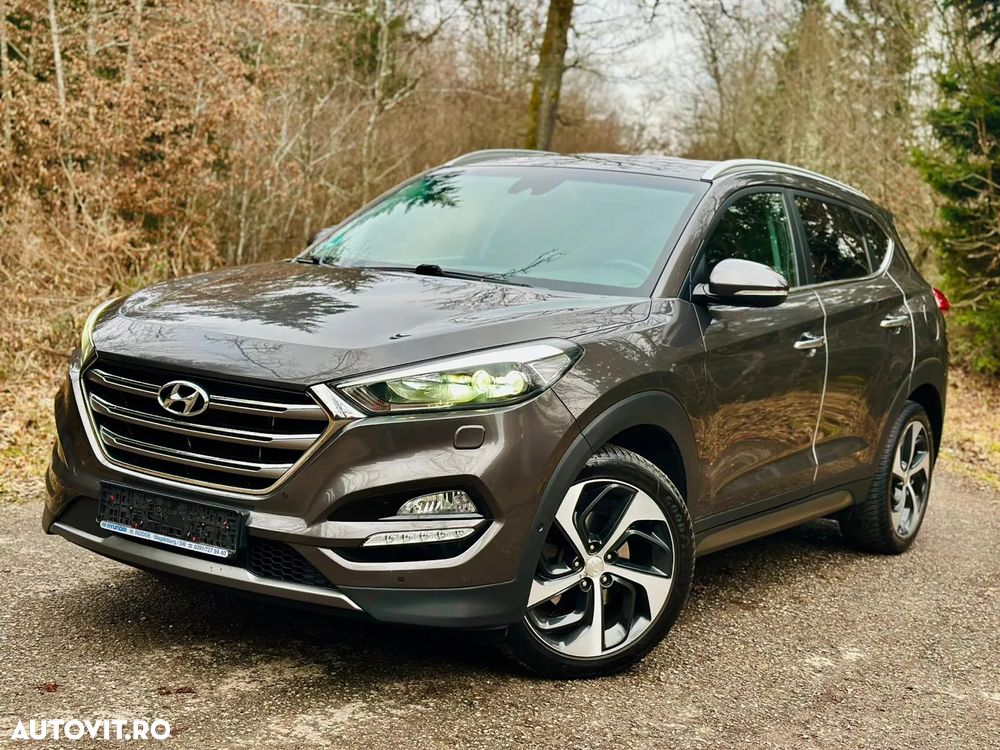 Hyundai Tucson 2.0 CRDI 4WD Automatik Style - 23