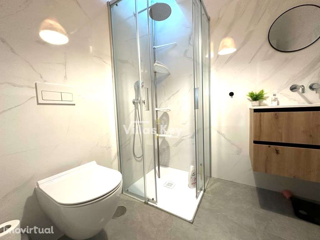 Moradia com amplo terraço 3 quartos mais um escritório,sala com lar... - Grande imagem: 5/34