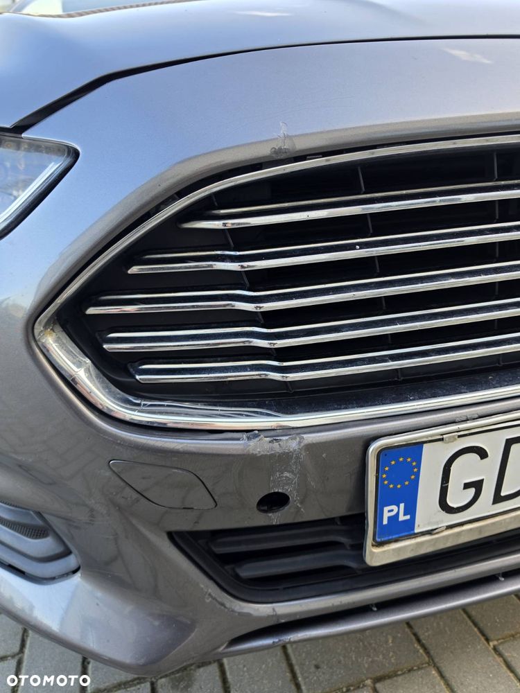 Ford Fusion - 12
