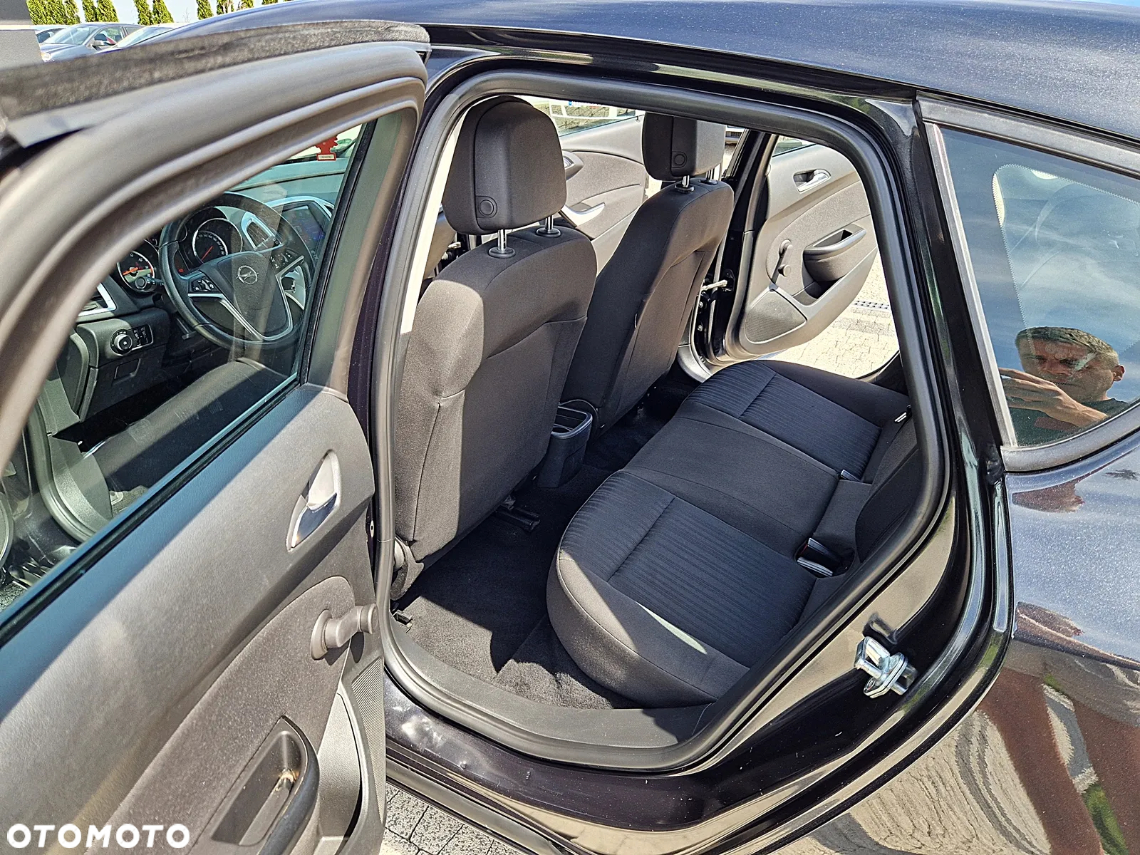 Opel Astra 1.4 150 Jahre - 14