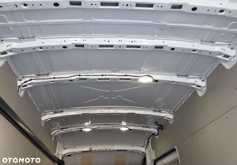 Ford Transit - 32