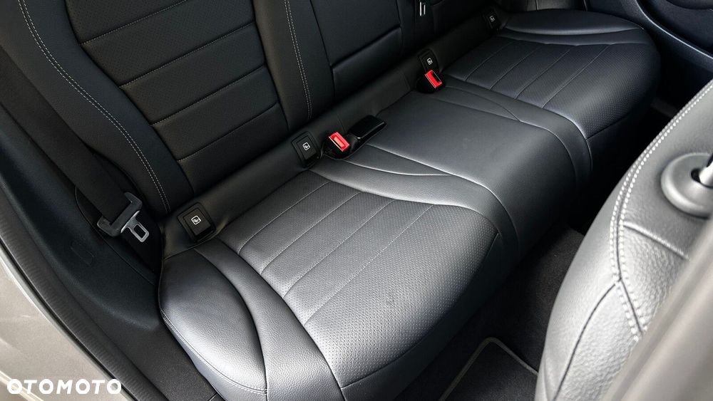 Mercedes-Benz GLC 200 d 4-Matic - 28