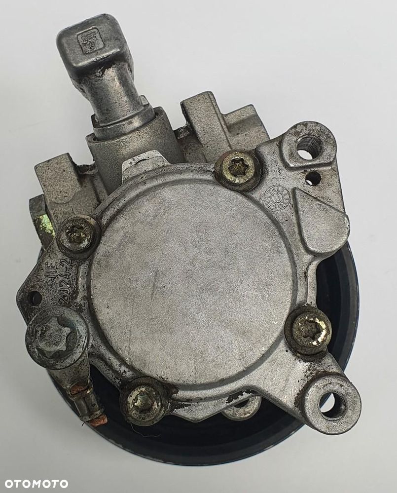POMPA WSPOMAGANIA MERCEDES W220 3.2 V6 - 5