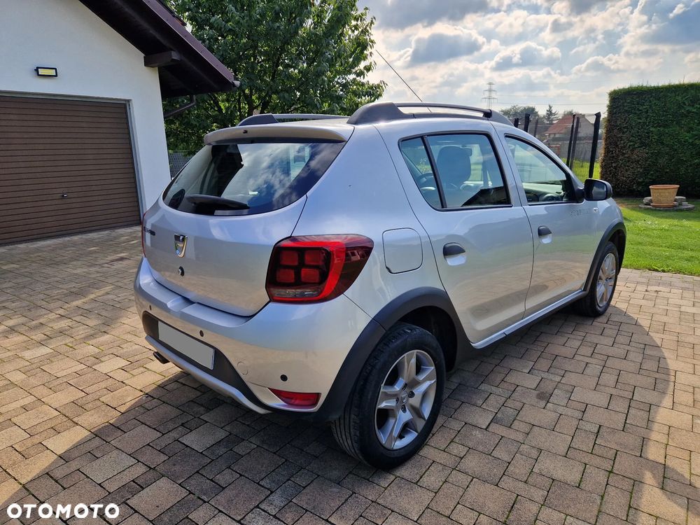 Dacia Sandero Stepway 0.9 TCe Laureate S&S Easy-R - 4