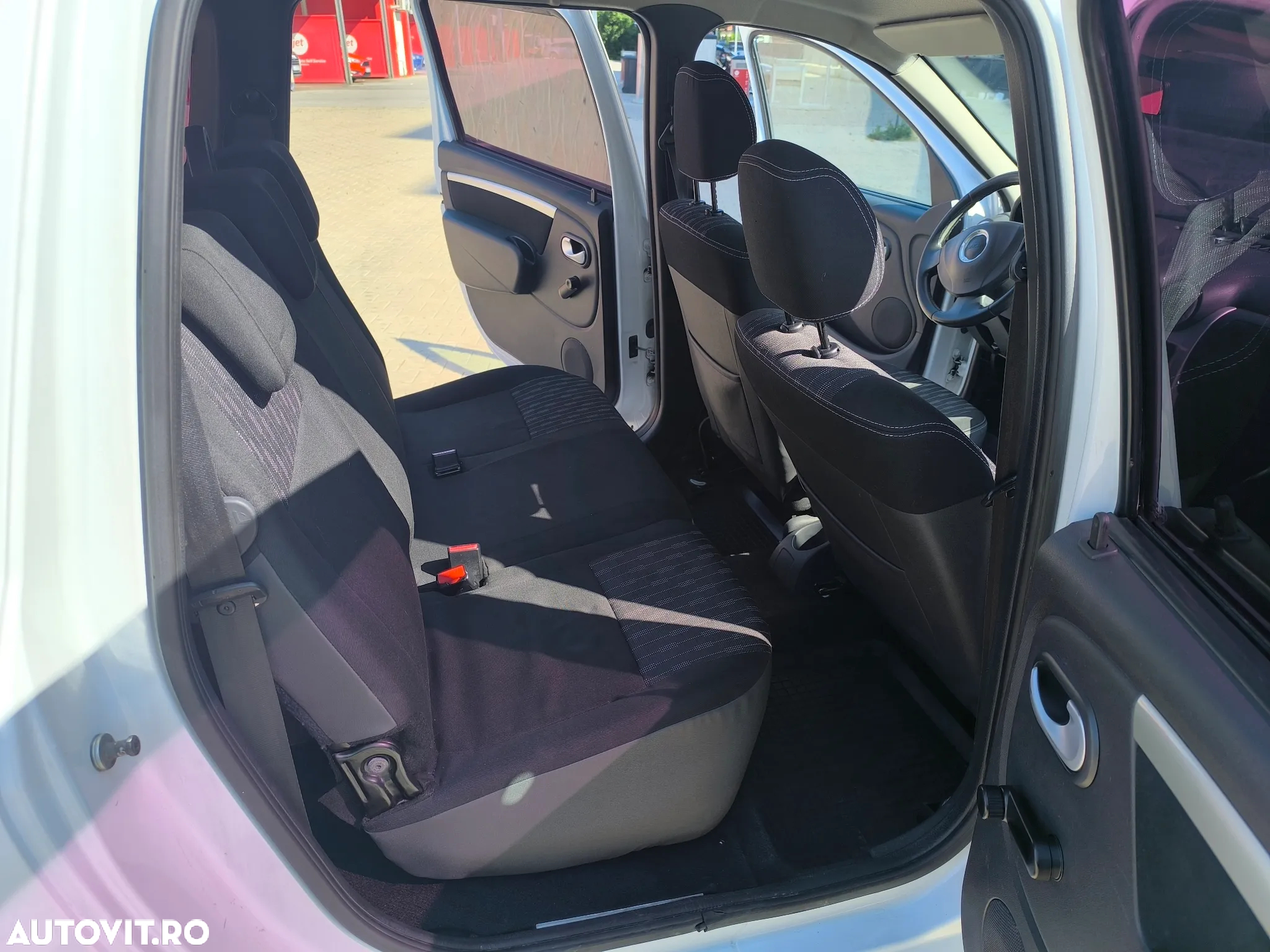 Dacia Logan MCV 1.5 dCi Laureate - 12