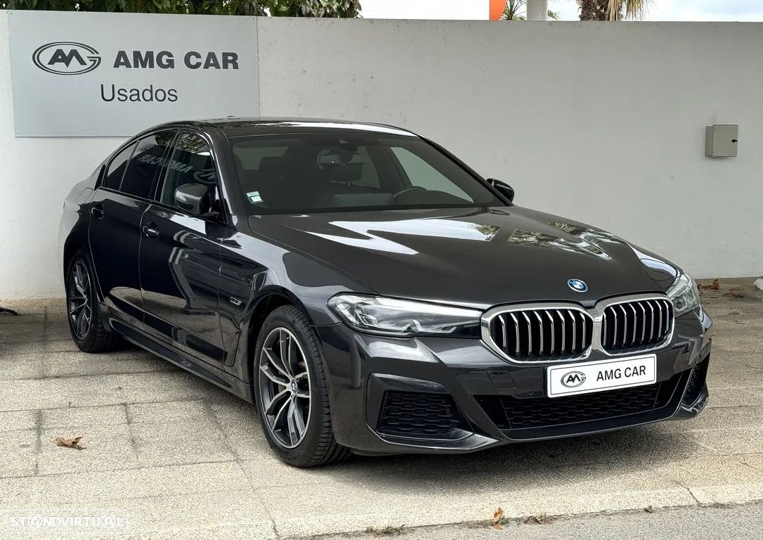 BMW 520 e Pack M - 1
