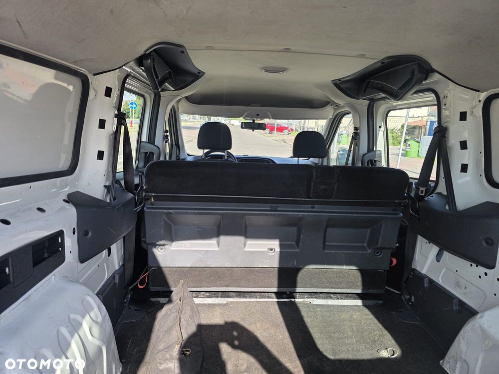 Fiat Doblo 5-Osobowy - 19