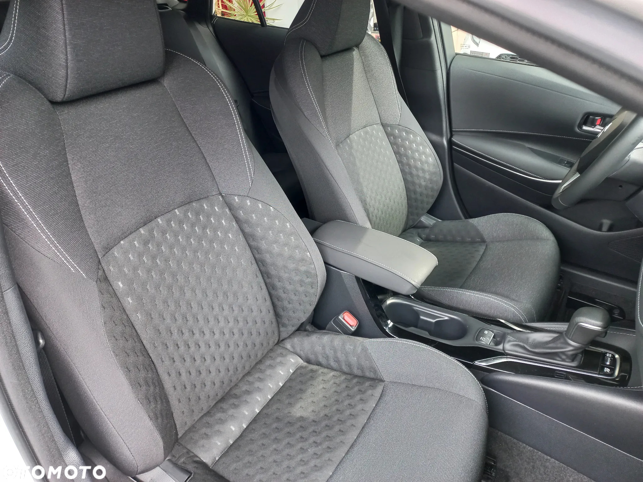 Suzuki Swace 1.8 Hybrid Elegance CVT - 24