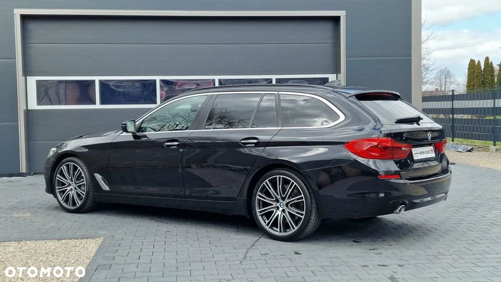 BMW Seria 5 530d Touring Sport Line - 13