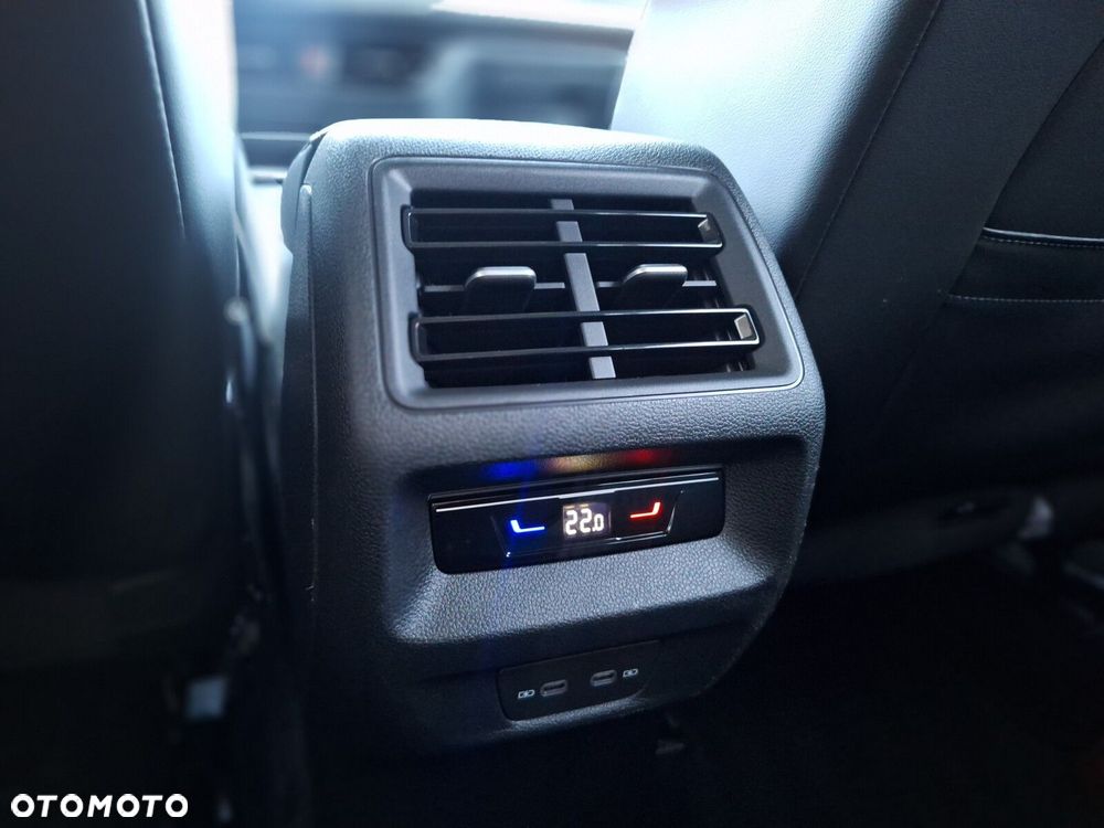 Volkswagen Tiguan - 17
