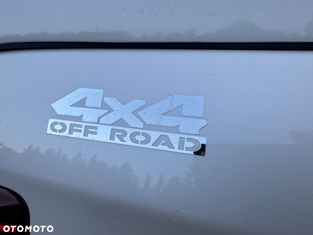 Mitsubishi L200 2.2 d DC Instyle Plus - 11