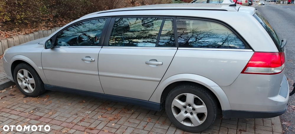 Opel Vectra 1.9 CDTI Cosmo - 3