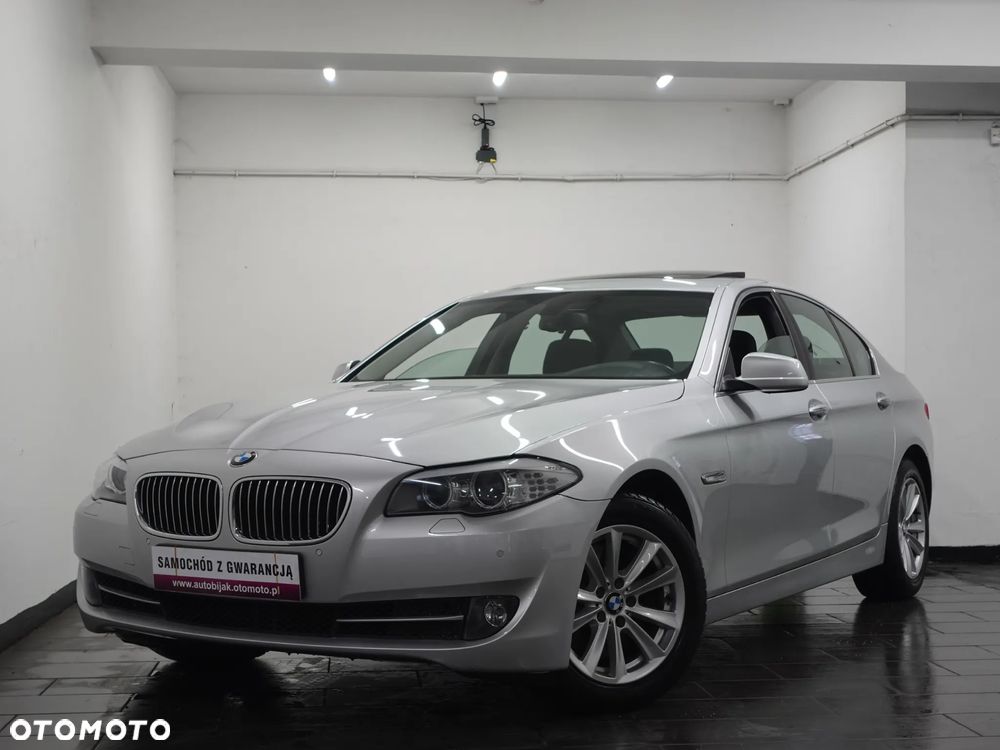 BMW Seria 5 528i - 13
