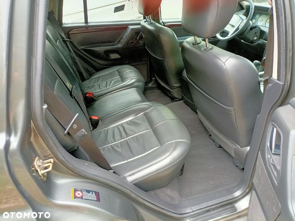 Jeep Grand Cherokee - 4