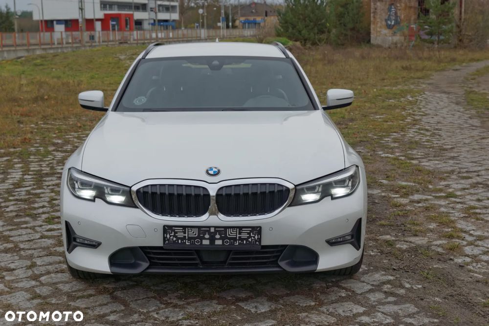 BMW Seria 3 320d Sport Line Shadow - 5