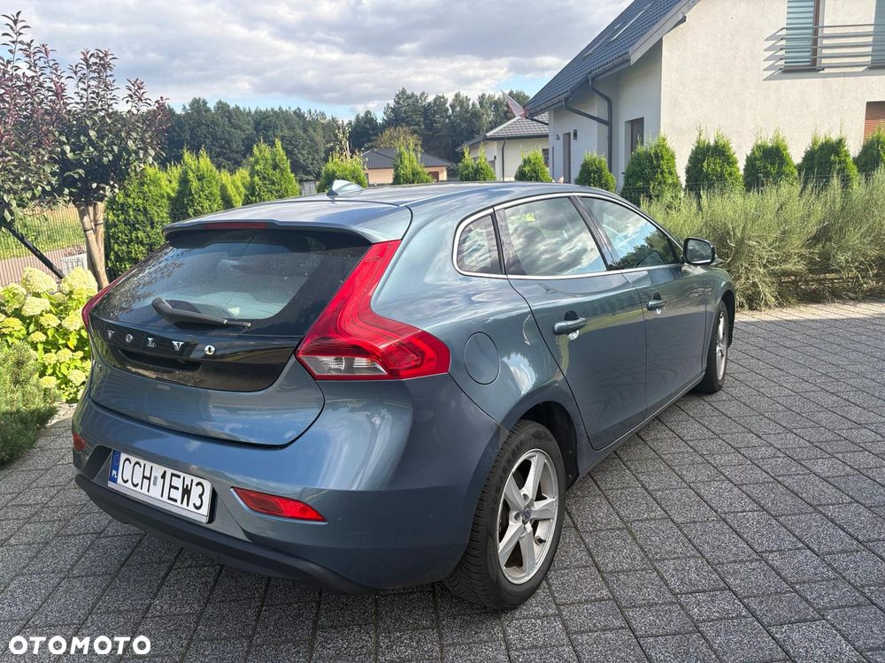 Volvo V40 D2 Momentum - 2