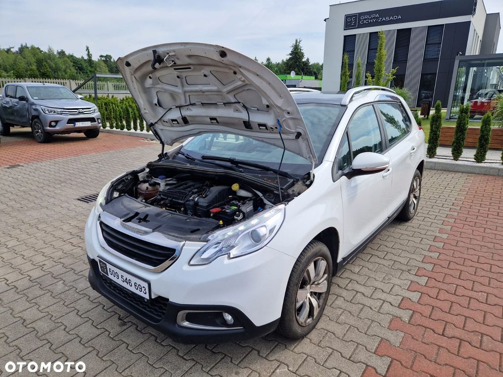 Peugeot 2008 1.2 Pure Tech Style - 18