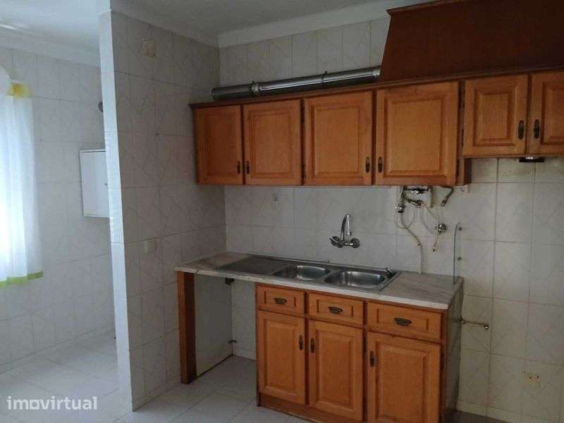 Aluga-se apartamento T2 - Grande imagem: 3/10