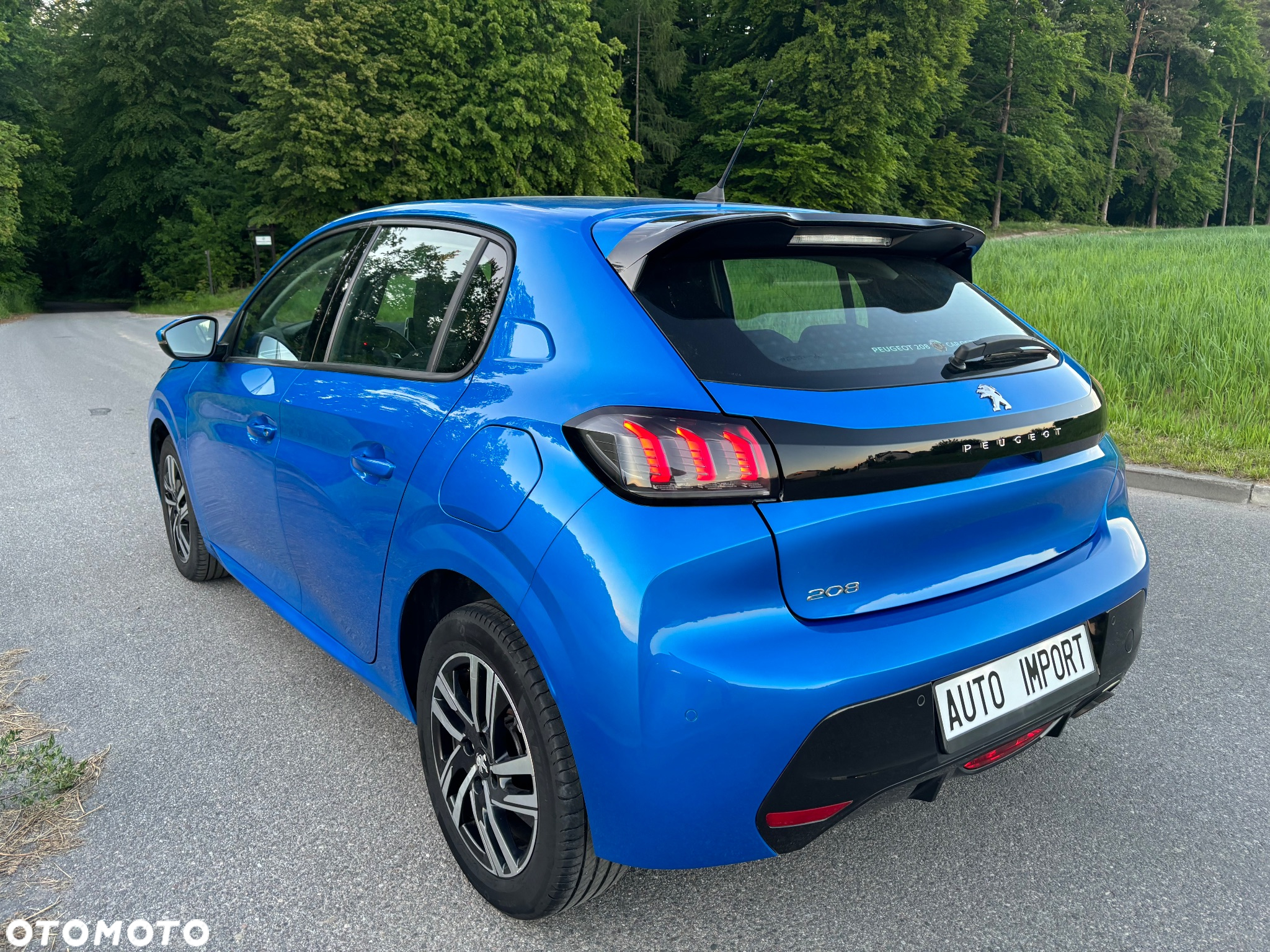 Peugeot 208 1.2 PureTech Allure S&S EAT8 - 6