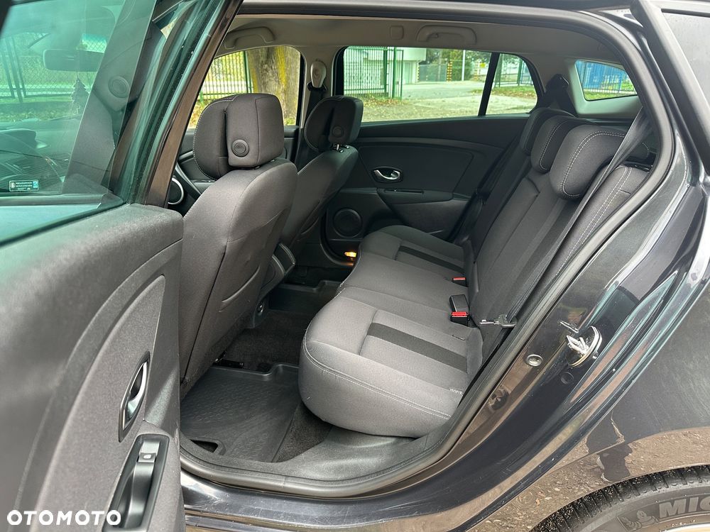 Renault Megane dCi 110 FAP EDC Dynamique - 19