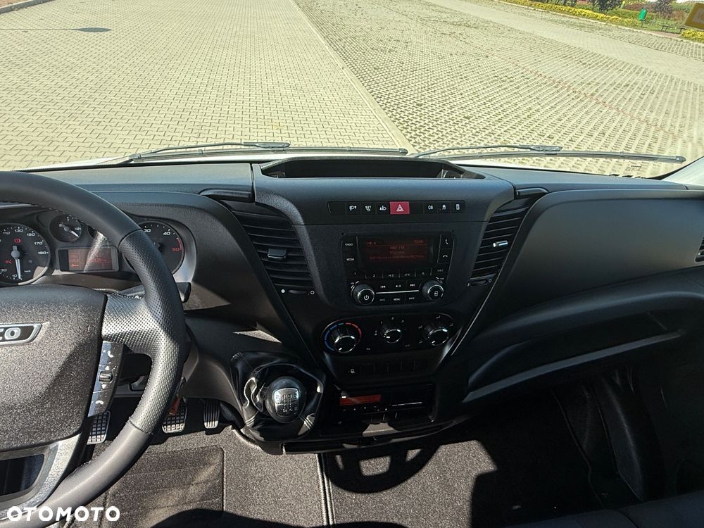 Iveco DAILY 70-180 180KM * 10 E.Palet Kontener *+Winda 1000KG BOGATA Opcja Wyposażenia!!! - 14