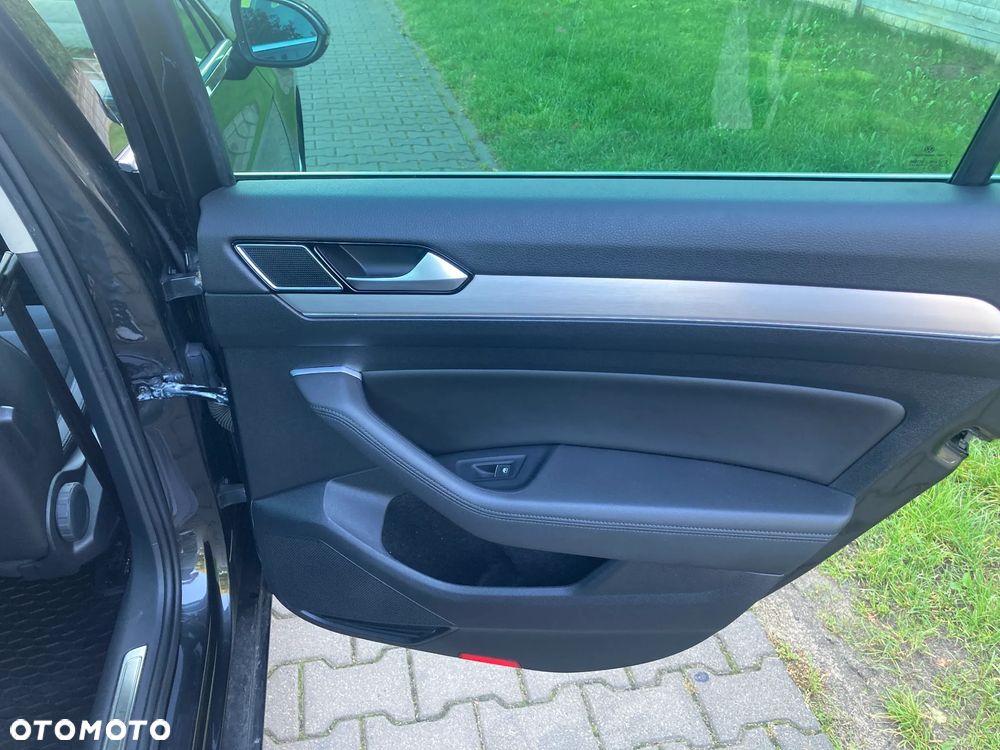 Volkswagen Passat 1.5 TSI EVO Highline DSG - 20