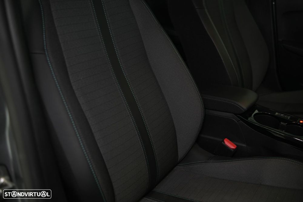Peugeot 208 1.2 PureTech Allure - 44